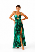 Bañador Verina estampado verde con pareo largo