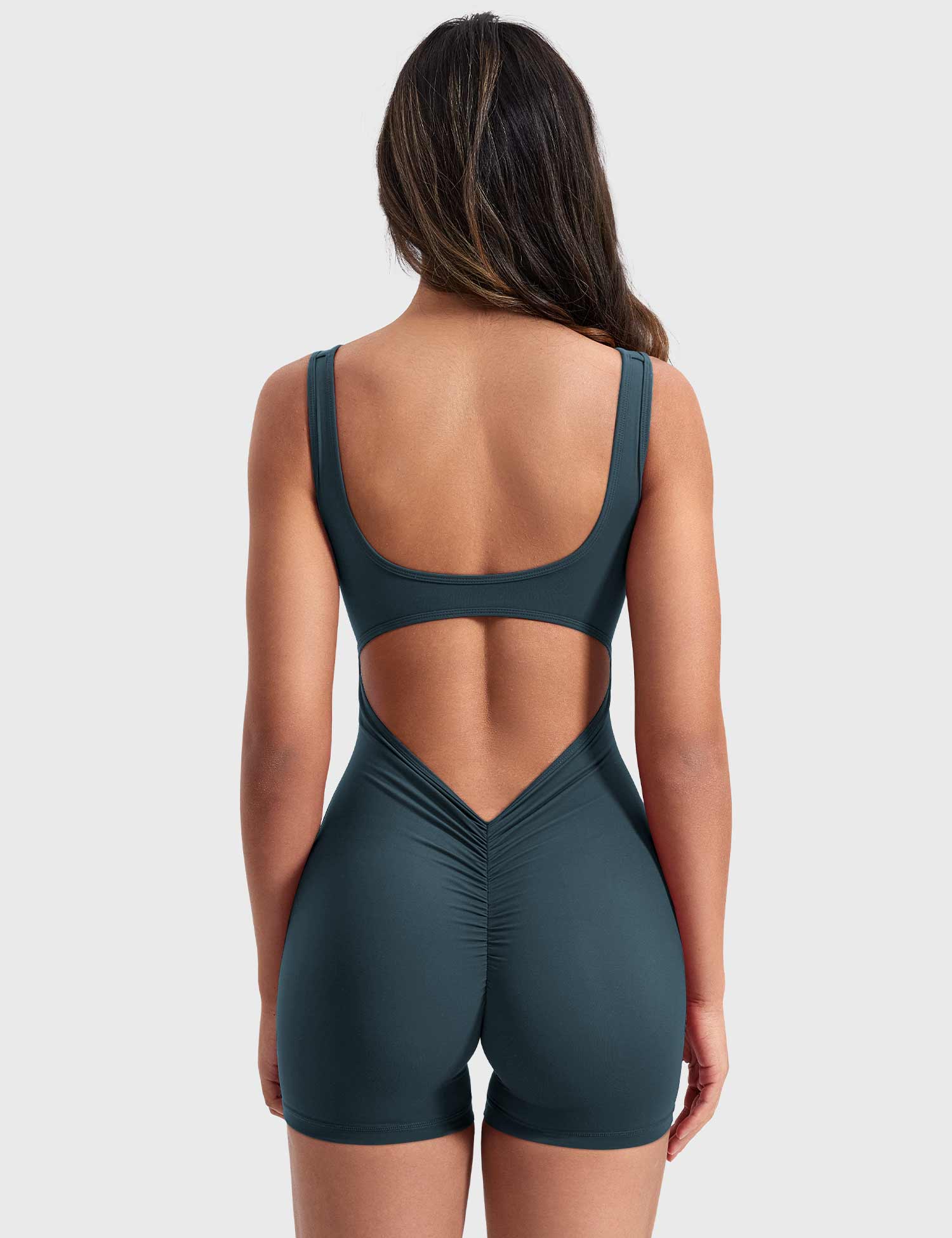 Rise & Vell Lizvette V Sırt Kısa Tulum