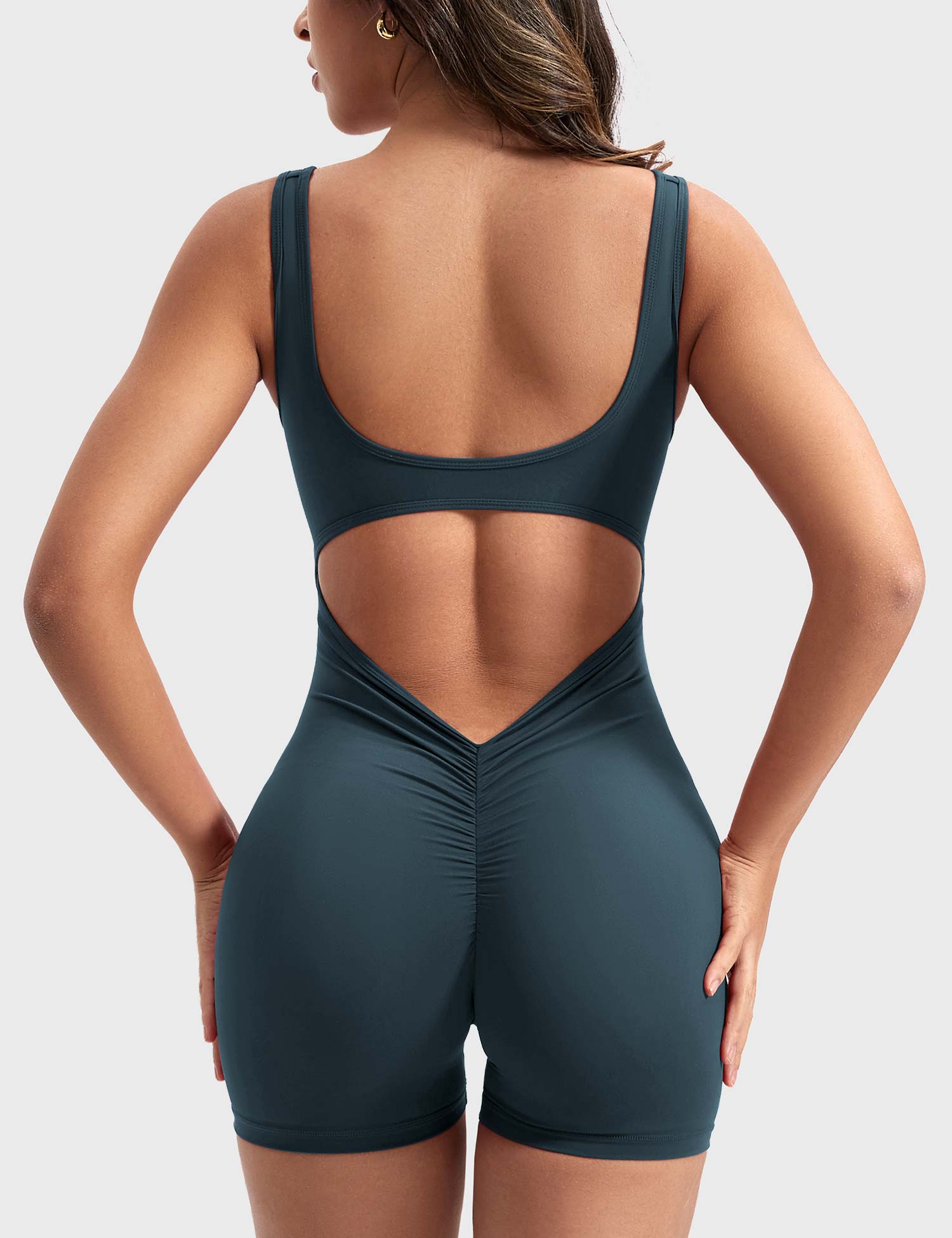 Rise & Vell Lizvette V Sırt Kısa Tulum