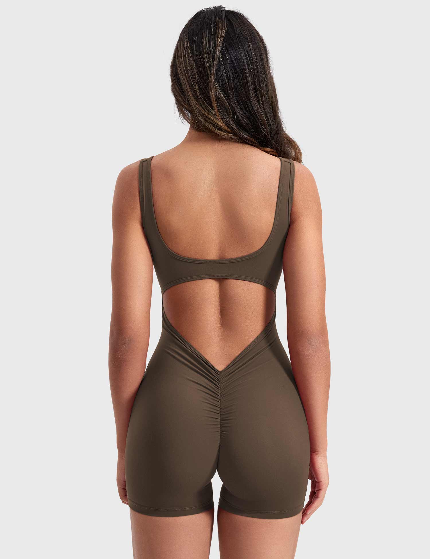 Rise & Vell Lizvette V Sırt Kısa Tulum