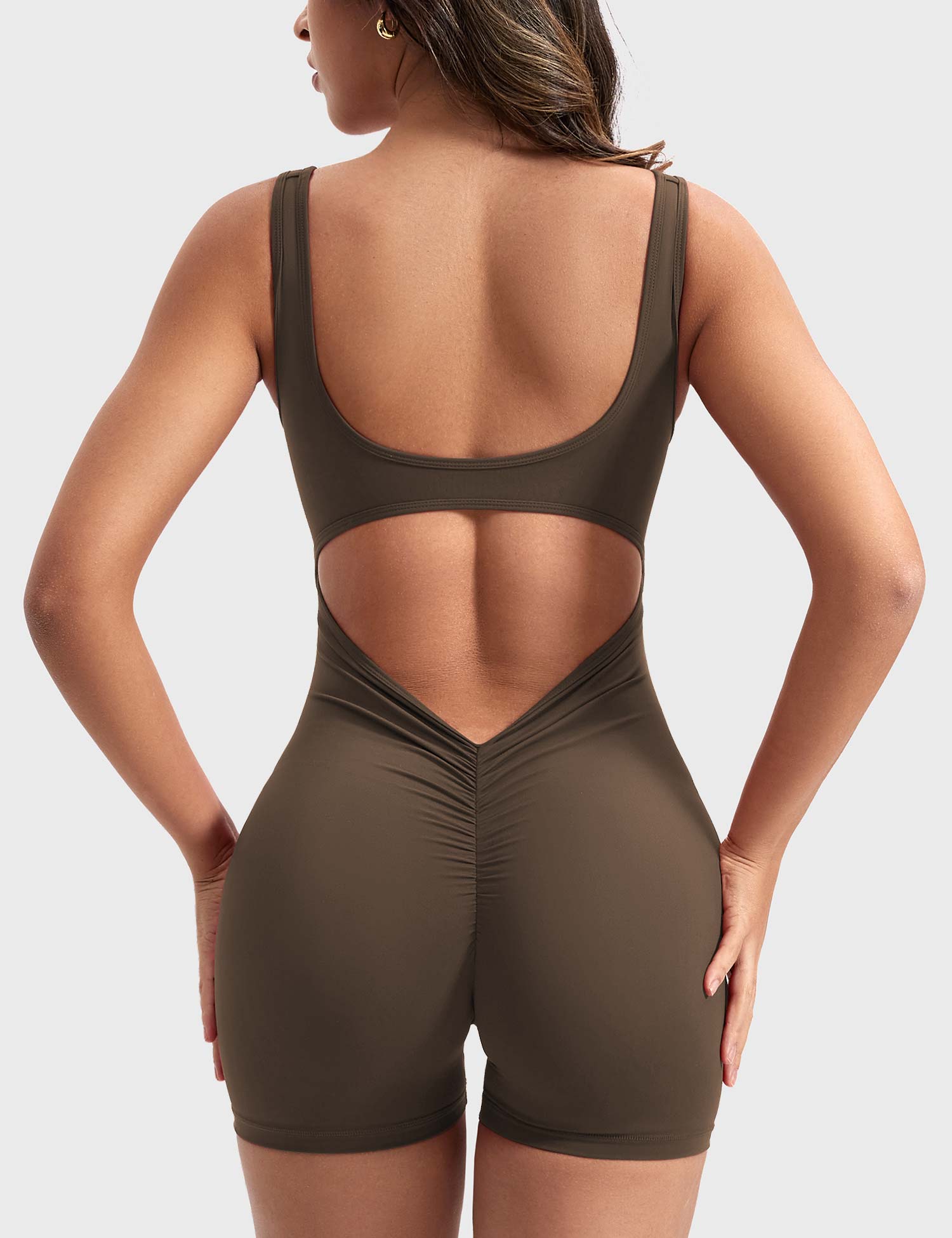 Rise & Vell Lizvette V Sırt Kısa Tulum