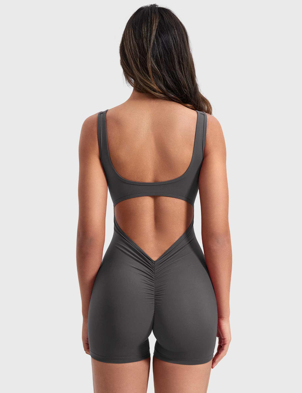 Rise & Vell Lizvette V Sırt Kısa Tulum