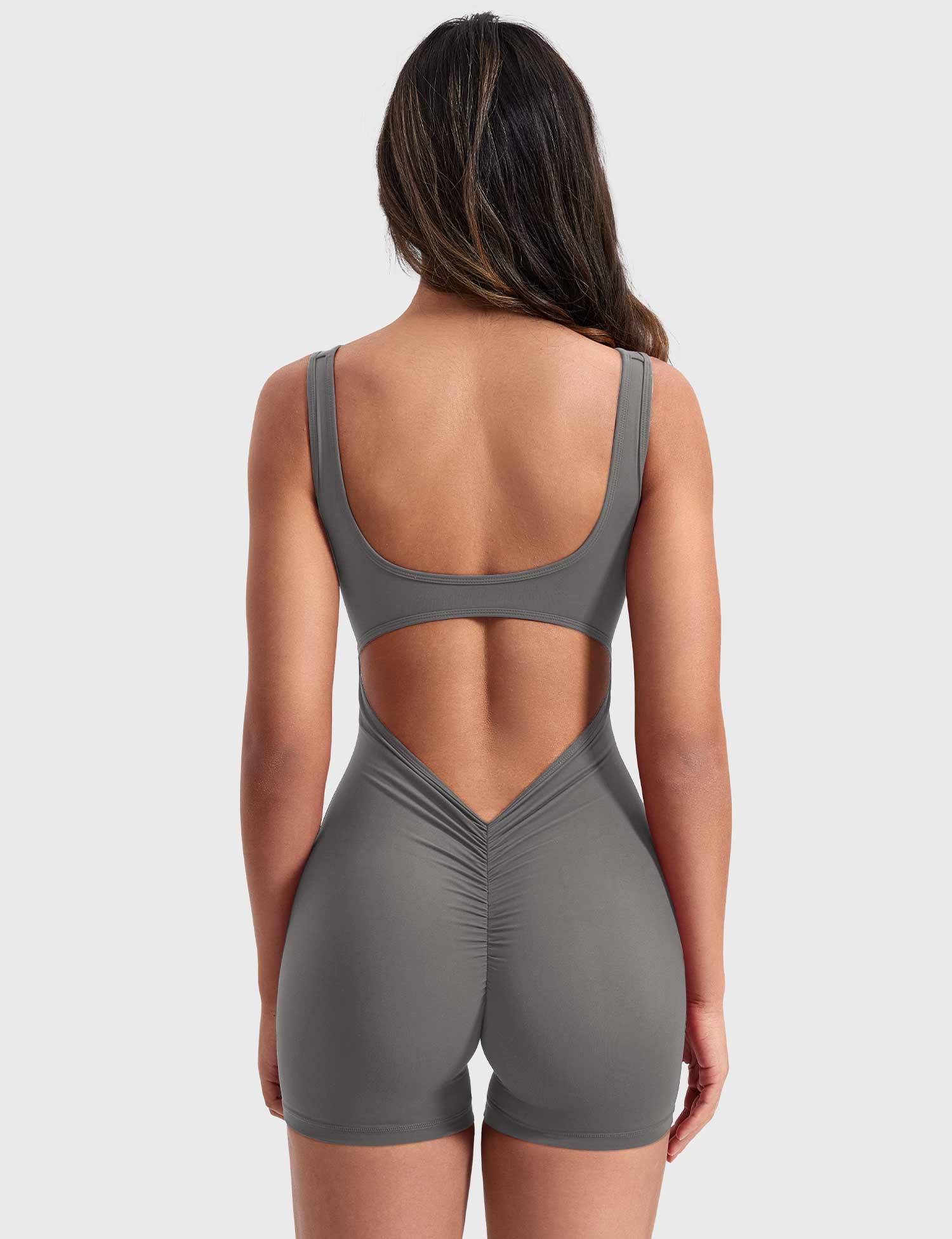 Rise & Vell Lizvette V Sırt Kısa Tulum